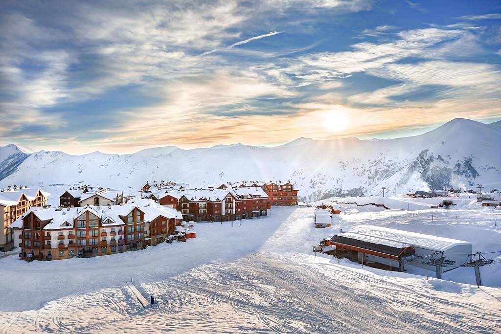 Georgia: The White Path — 8-Day Gudauri Mountain & Ski Expedition - 3